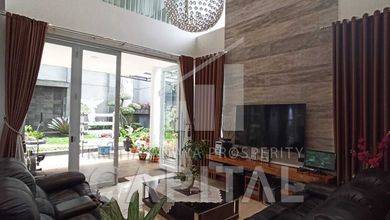 Jual Rumah Megah LT 436 m2 di Dago, Bandung