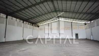 Gudang Bersama Konstruksi Baja , Bersih, Siap Pakai Di Nanjung Kutawaringin