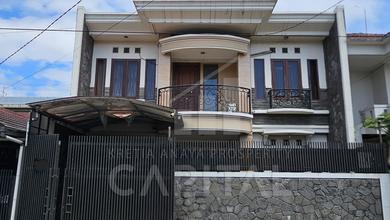 Dijual Rumah Nyaman di Taman Holis Indah, Bandung - LT 189m²