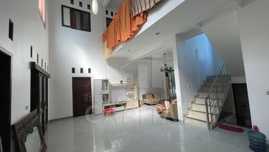 Kesempatan Langka, rumah Prestisius di Setiabudi, Bandung, LB 351m²