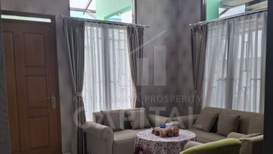 Rumah Mewah di Kawasan Sarijadi, Bandung, LB 200m², Harga 2,8 Miliar