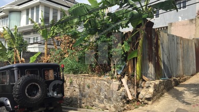 Tanah Bisnis Dekat Jalan Raya Kawasan Ciumbuleuit