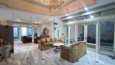 Rumah Mewah di Setra Sari, Bandung, 6 Kamar Tidur, LT 500m²