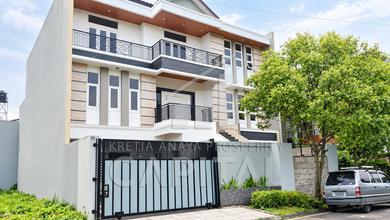Disewakan Rumah Murah di Batununggal, Bandung, LT 375m²