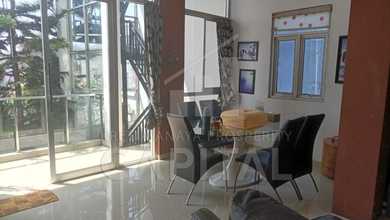 Dua Ruko Strategis 4 Lantai Siap Usaha Lokasi Strategis Dan Ramai di Area Moch Toha