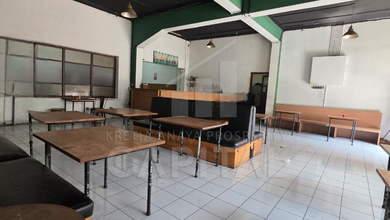 Ruko atau Ruang Usaha dengan Posisi yang Sangat Strategis di Naripan Kota Bandung Cocok untuk Berbagai Jenis Usaha