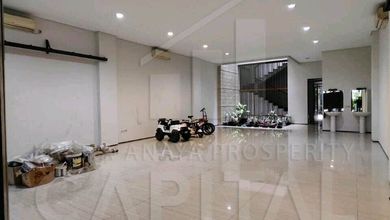 Rumah Area Premium Cihampelas, Bandung - Harga Menarik 11 Miliar