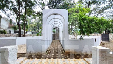 Jual Rumah Siap Tinggal area Bandung Kota, Bandung, LT 409 m2