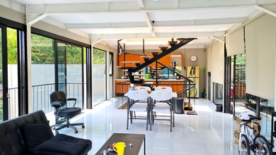 Penawaran Eksklusif, rumah Prestisius di Sayap Dago, Bandung, LB 200m²