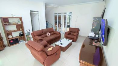 Jual Rumah Strategis di Geger Kalong, Bandung - LT 120m²