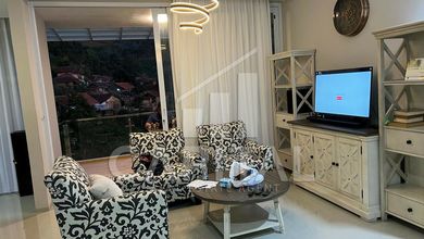 Rumah Prestisius di Kawasan Dago, Bandung, LB 223m², Harga 5,6 Miliar