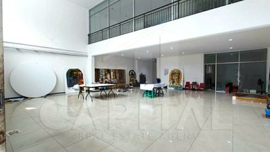 LAHAN USAHA KOMERSIL 3 LANTAI DI SETIABUDI BANDUNG KOTA