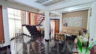 Penawaran Eksklusif, rumah Prestisius di Setiabudi, Bandung, LB 300m²