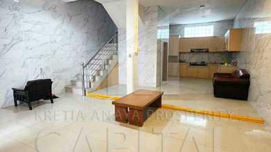 Rumah Sewa Tepat untuk Huni dan Kantor di Holis Cigondewah, Bandung