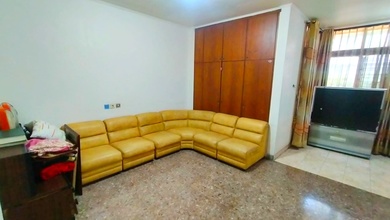 Kesempatan Rumah di Burangrang, Bandung, LB 320m², Harga 1,6 Miliar