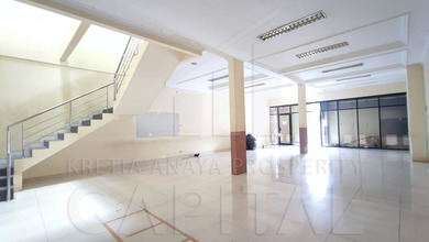 Ruko Luas Dan Strategis 3 Lantai Di Surya Sumantri Bandung Kota