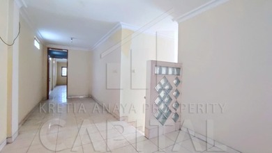 Ruko Komersil 3 Lantai Tengah Kota Area Niaga Di Suniaraja Bandung Kota