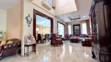 Rumah Elegan di Sayap Dago, Bandung, 5 KT, LT 412m²