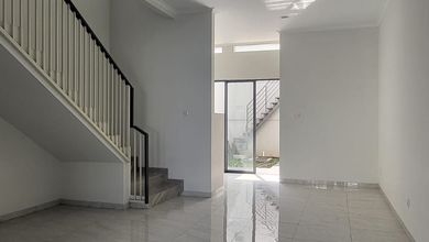 Rumah Area Premium Mekar Wangi, Bandung - Harga Menarik 2,65 Miliar