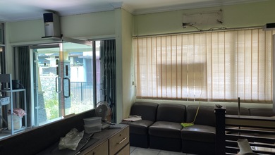Jual Rumah Strategis di Babakan Ciparay, Bandung - LT 184m²