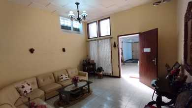 Rumah Mewah di Asia Afrika, Bandung, 6 KT, LT 324m²