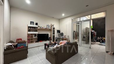 Rumah Siap Huni di Area Taman Kopo Indah, Bandung, LT 221m²