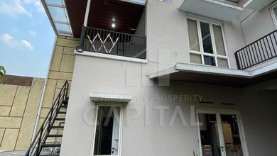 Disewakan Rumah Murah di Kota Baru Parahyangan, Bandung, LT 297m²