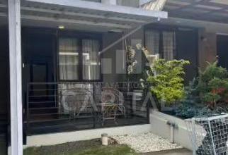 Rumah Sewa Nyaman Lokasi Kota Baru Parahyangan, Bandung, LB 60m²