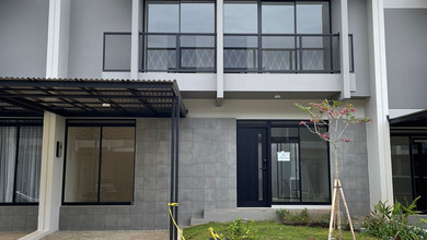 Disewakan Cepat Rumah Cantik dengan Tanah Luas 120 m2 di Kota Baru Parahyangan