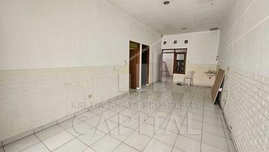 Jual Rumah Strategis di Taman Holis Indah, Bandung - LT 105m²
