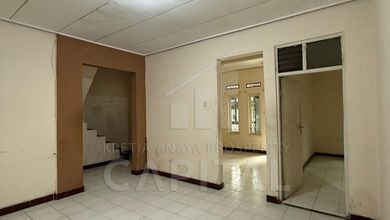 Properti Siap Pakai di Area Taman Kopo Indah, Bandung, LT 94m²