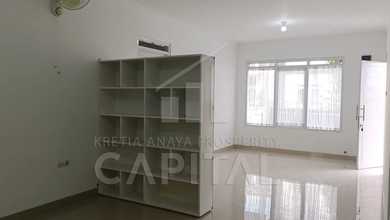 Rumah Dijual di Cigadung, Bandung, LB 178m², Harga Kompetitif!