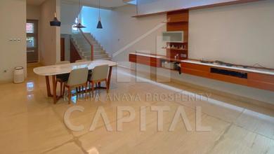 Rumah Area Premium Gatot Subroto, Bandung - Harga Menarik 7,2 Miliar