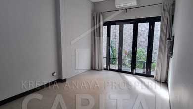 Rumah Minimalis di Kota Baru Parahyangan, Bandung, Luas 126 m2