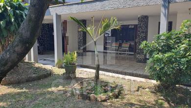 Kesempatan Eksklusif, rumah Mewah di Sukaluyu, Bandung, LB 500m²