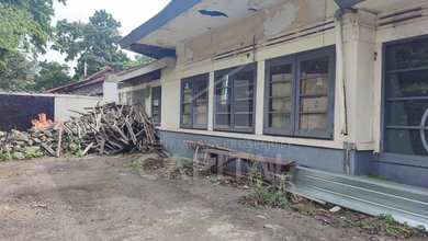 Jual Cepat ..Rumah Usaha Sangat Strategis di Mainroad Supratman