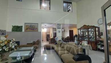 Rumah Elegan di Kota Baru Parahyangan, Bandung, 4 KT, LT 300m²
