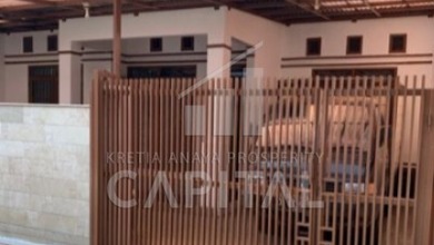 Kesempatan Rumah di Taman Kopo Indah, Bandung, LB 120m², Harga 1,35 Miliar