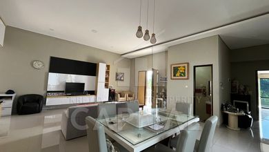 Kesempatan Langka, rumah Mewah di Setiabudi, Bandung, LB 210m²