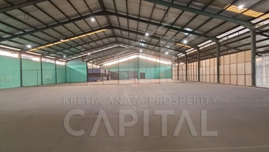Murah Harga dibawah NJOP Gudang Dengan Tanah Yang Luas di Mainroad Soekarno Hatta