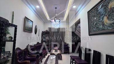 Hunian Mewah di Pulo Gadung, Jakarta Timur, 7 Kamar Tidur, LT 356m²