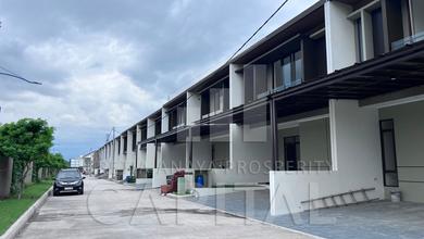 Properti Siap Huni di Area Taman Kopo Indah, Bandung, LT 128m²