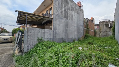 Jual Tanah Lokasi Komplek Bandung Kota Pemandangan Danau dan Taman