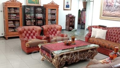 Rumah Mewah di Cigadung, Bandung, 6 Kamar Tidur, LT 538m²