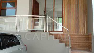 Rumah Sewa Nyaman Lokasi Dago, Bandung, LB 75m²