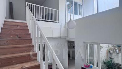 Rumah Dijual di Dago, Bandung, LB 180m², Harga Terbaik!