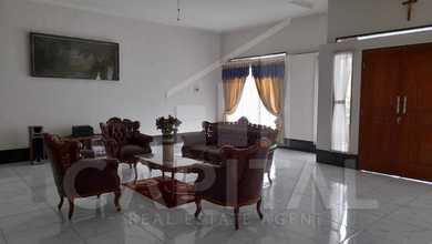 Rumah Elegan di Jakarta Garden City, Jakarta Timur, 4 KT, LT 256m²