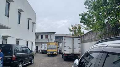 Gudang Terawat Nyaman Lokasi Strategis di Sayap Caringin 