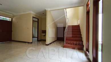 Dikontrakkan Rumah Murah di Batununggal, Bandung, LT 180m²