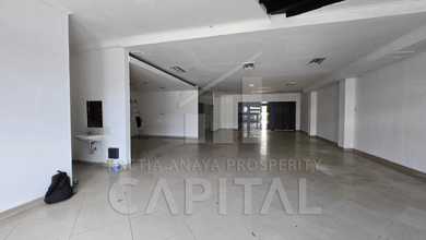 Gedung 3 Lantai Siap Pakai di Jalan Soekarno Hatta Bandung